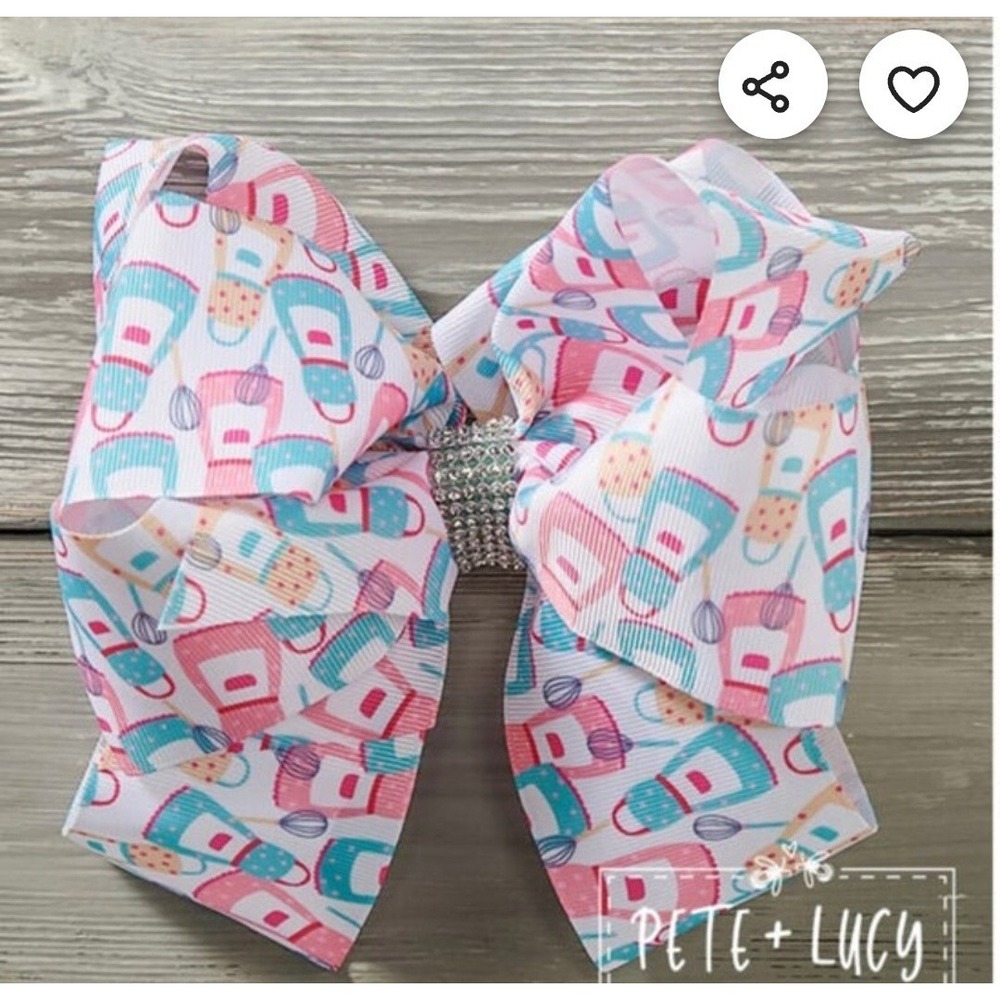 Pete And Lucy Baking Beauty Deluxe Bow NWT